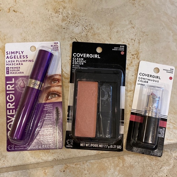 COVERGIRL Other - Cover girl makeup lot